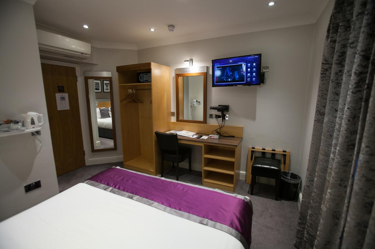 Best Western Victoria Palace Лондон Екстериор снимка